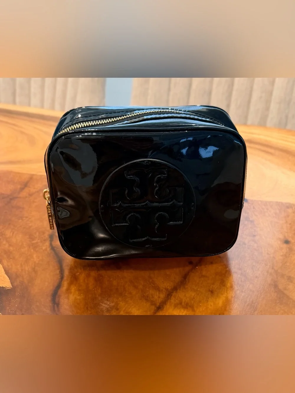 Tory Burch Black Patent Logo Cosmetic Case GUC